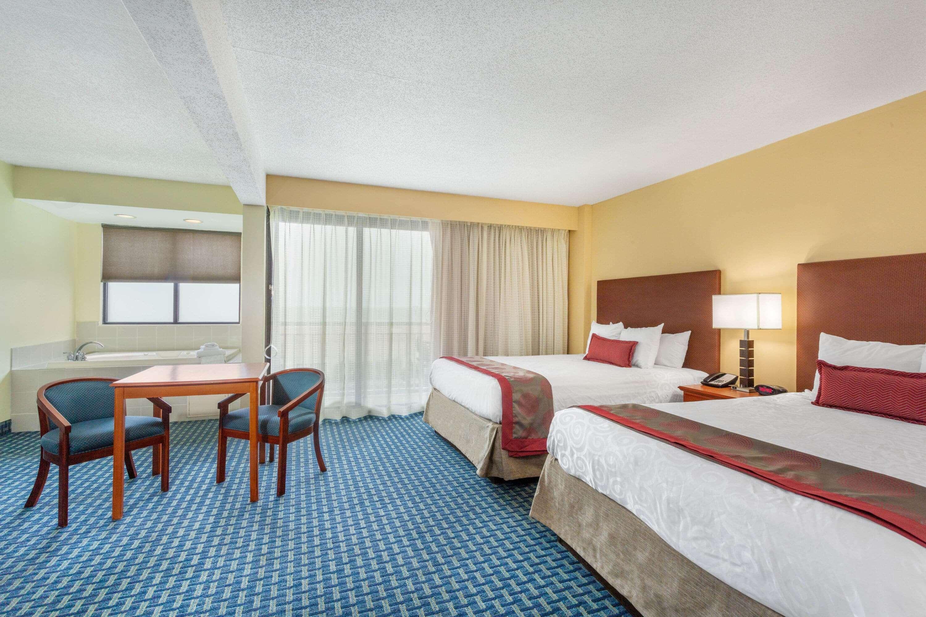 Ramada Plaza By Wyndham Virginia Beach Oceanfront Ngoại thất bức ảnh
